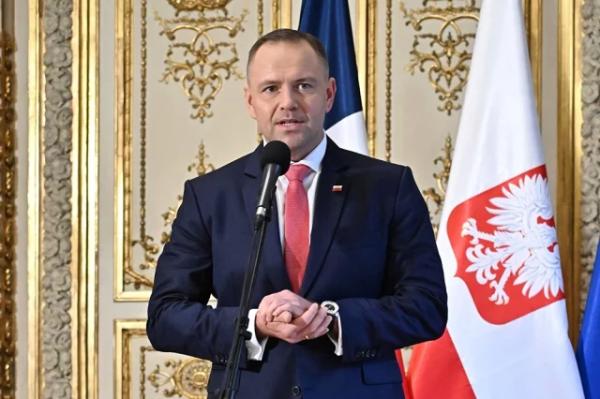 Сборище истеричек. Чем грозит России новое командование Польши и Украины