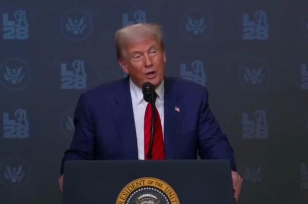 WSJ: Белый дом готовит переговоры Трампа с аш-Шараа и Зеленским