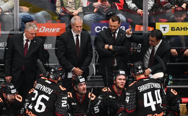 «Авангард» выиграл четвертый матч подряд в КХЛ