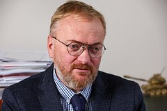 В Госдуме предложили запрещать не платящих алименты звезд