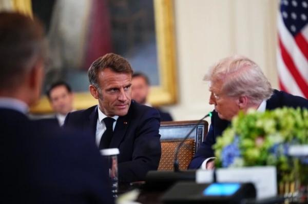Bloomberg: Макрон заочно поспорил с Трампом из-за российского сырья