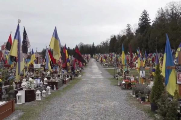 В Раде обеспокоены ростом кладбищ на Украине за счет военных захоронений