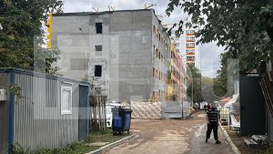 dva-cheloveka-pogibli-pri-remonte-v-shkole-na-vostoke-moskvy-3495a29.jpg