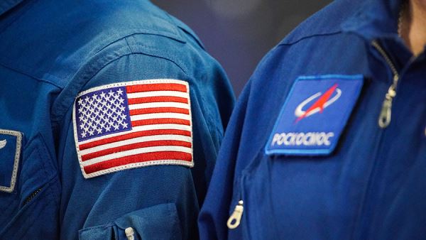 В «Роскосмосе» допустили совместные с США пилотируемые программы на Луну
