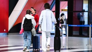 vremennye-ogranichenija-vveli-v-aeroportu-kalugi-56940dd.jpg